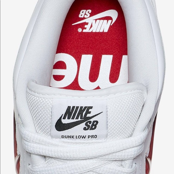 SUPREME x NIKE SB Dunk Low (Red/white) - Picture 5 of 9